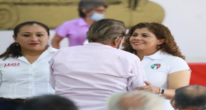 Hacer política a ras de suelo: el sello de Leslie Hendricks para garantizar soluciones tangibles